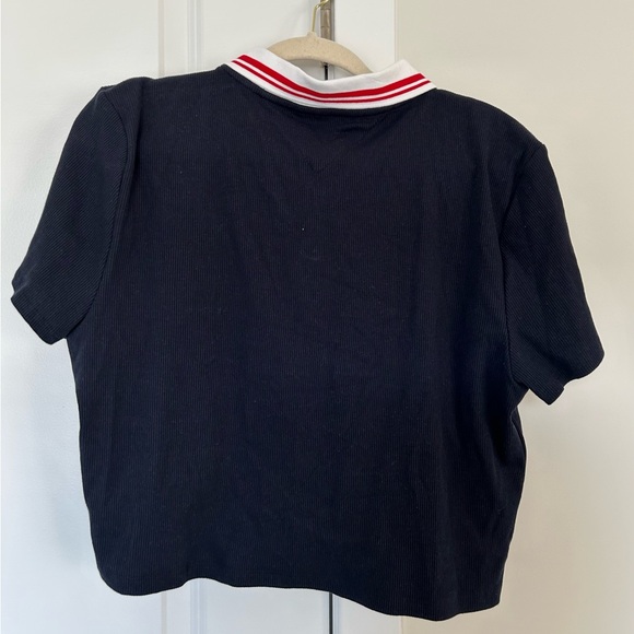 Tommy Jeans Logo Patch Cropped Polo Shirt - Picture 2 of 3